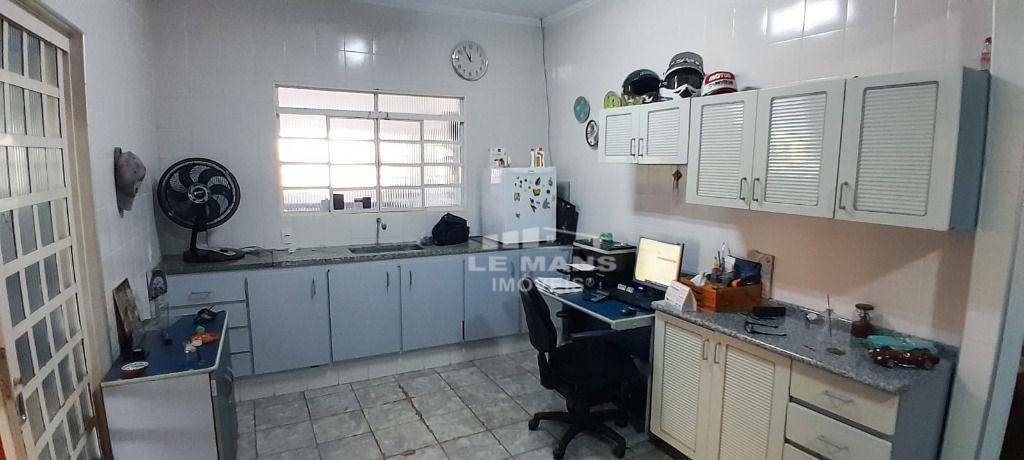 Sítio à venda com 3 quartos, 120m² - Foto 21