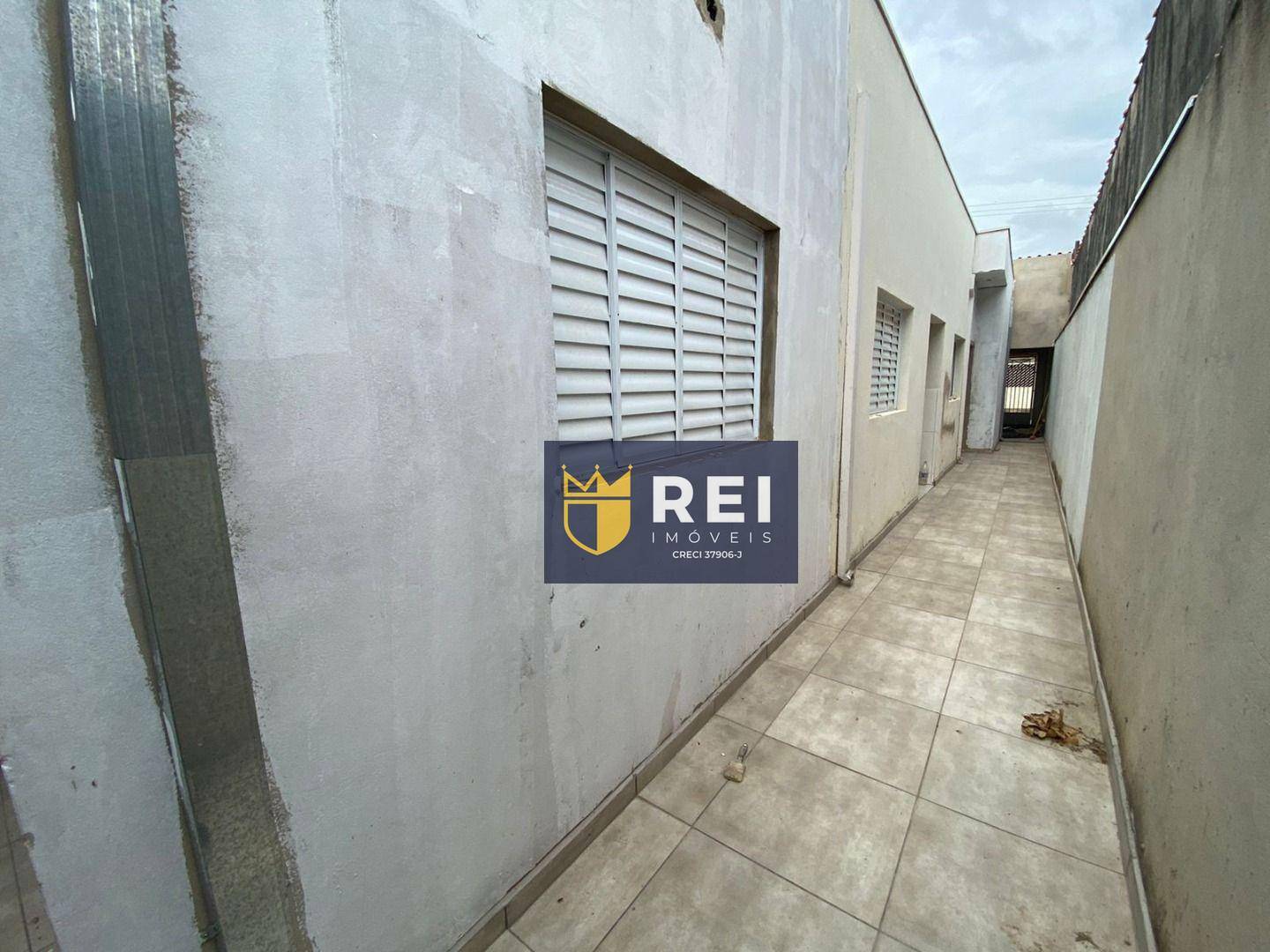 Casa à venda com 2 quartos, 120m² - Foto 43