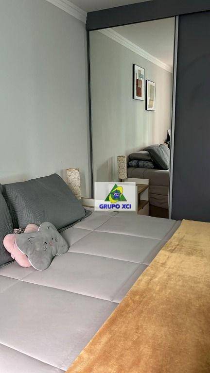 Apartamento à venda com 2 quartos, 77m² - Foto 2