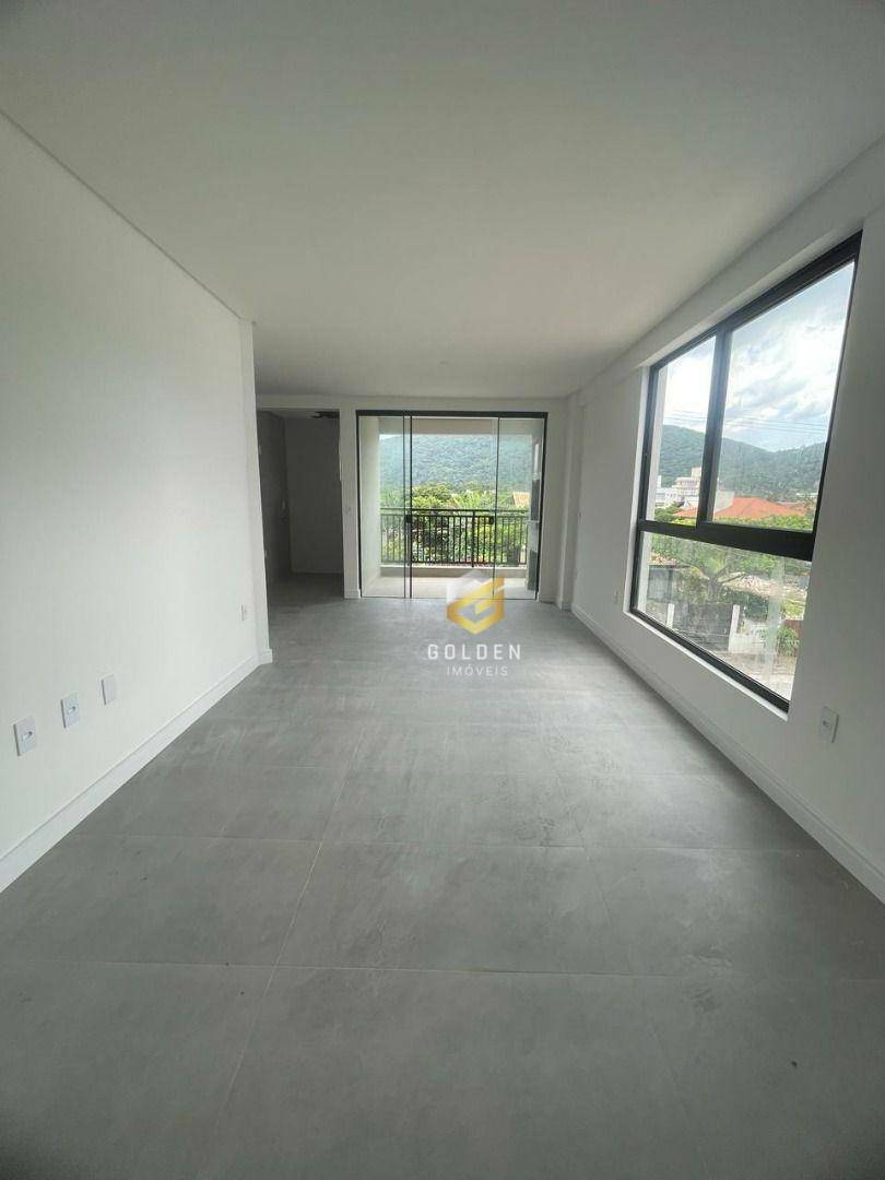 Apartamento à venda com 3 quartos, 107m² - Foto 19