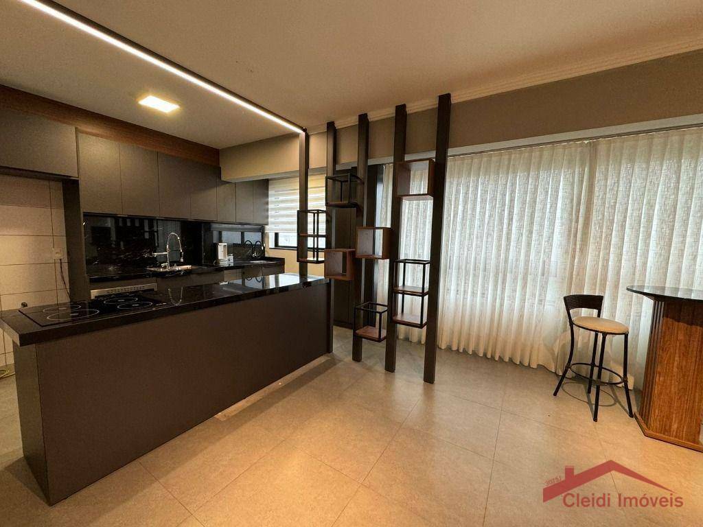 Apartamento à venda com 2 quartos, 79m² - Foto 10