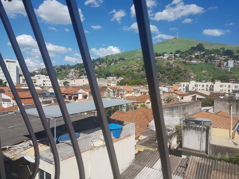 Apartamento à venda com 3 quartos, 84m² - Foto 3