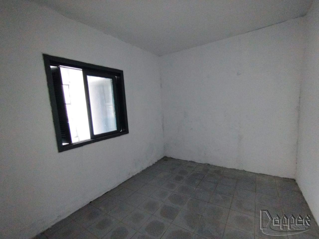 Casa à venda com 2 quartos, 310m² - Foto 10