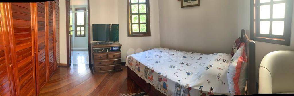 Casa de Condomínio à venda com 5 quartos, 229m² - Foto 5