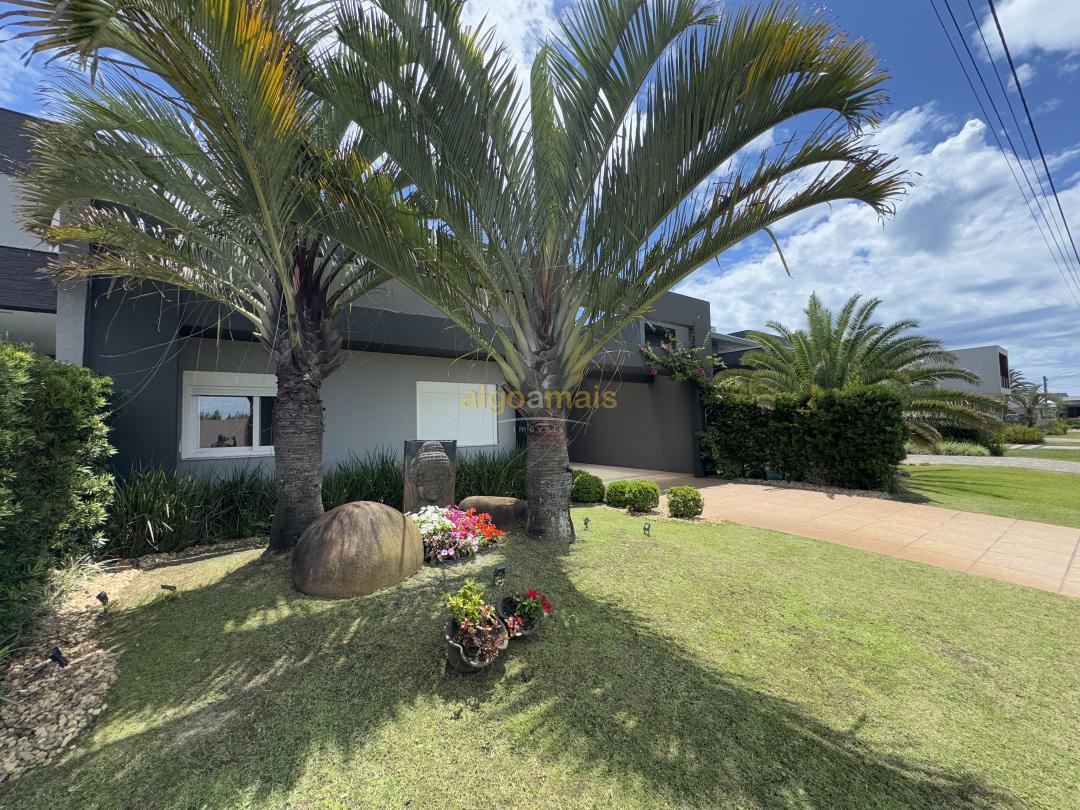 Casa de Condomínio à venda com 4 quartos, 196m² - Foto 4