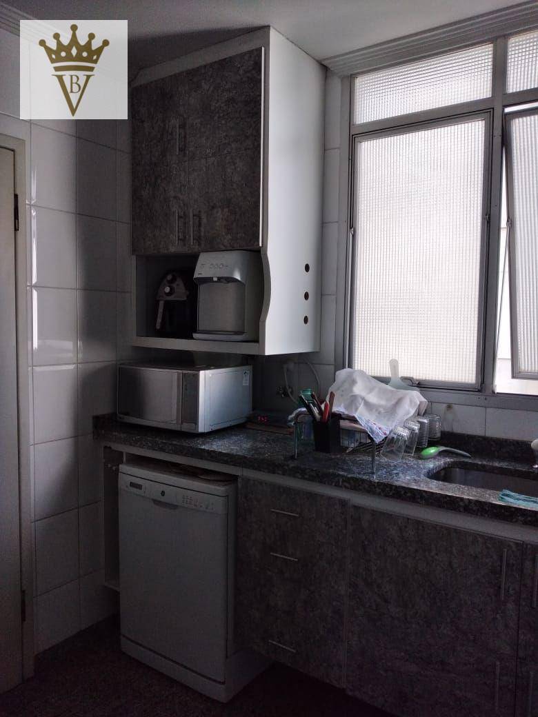 Apartamento à venda com 3 quartos, 140m² - Foto 13