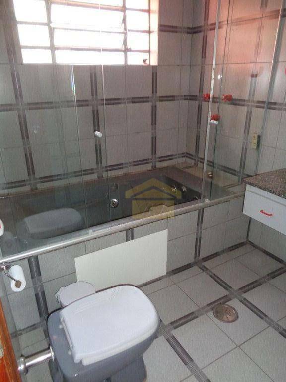 Sobrado à venda com 3 quartos, 206m² - Foto 28