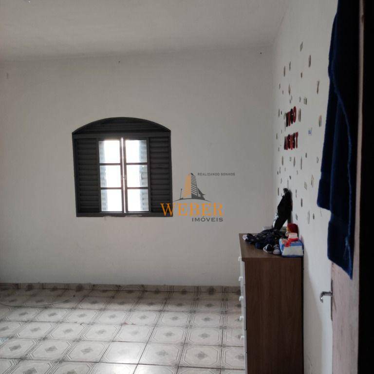 Sobrado à venda com 3 quartos, 351m² - Foto 4