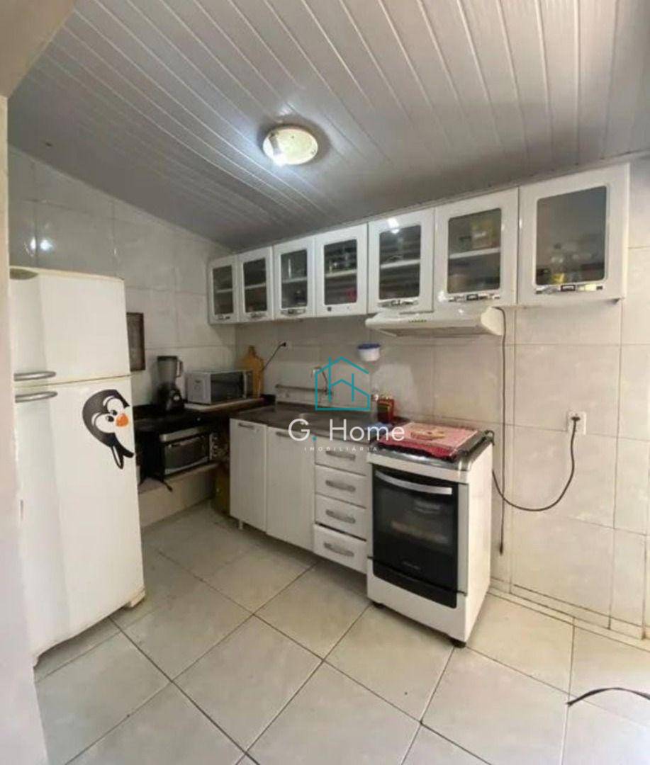 Casa à venda com 3 quartos, 300m² - Foto 4