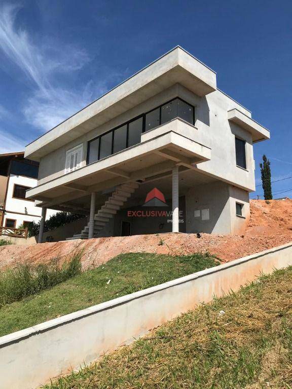 Casa de Condomínio à venda com 4 quartos, 210m² - Foto 1