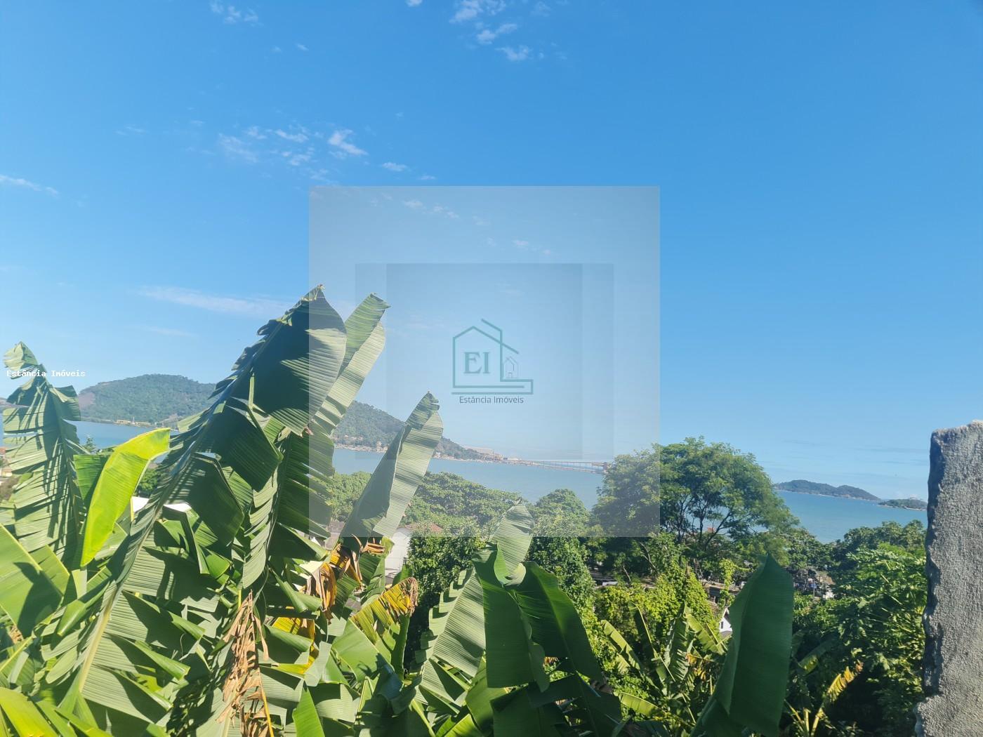 Casa à venda com 3 quartos, 250m² - Foto 3