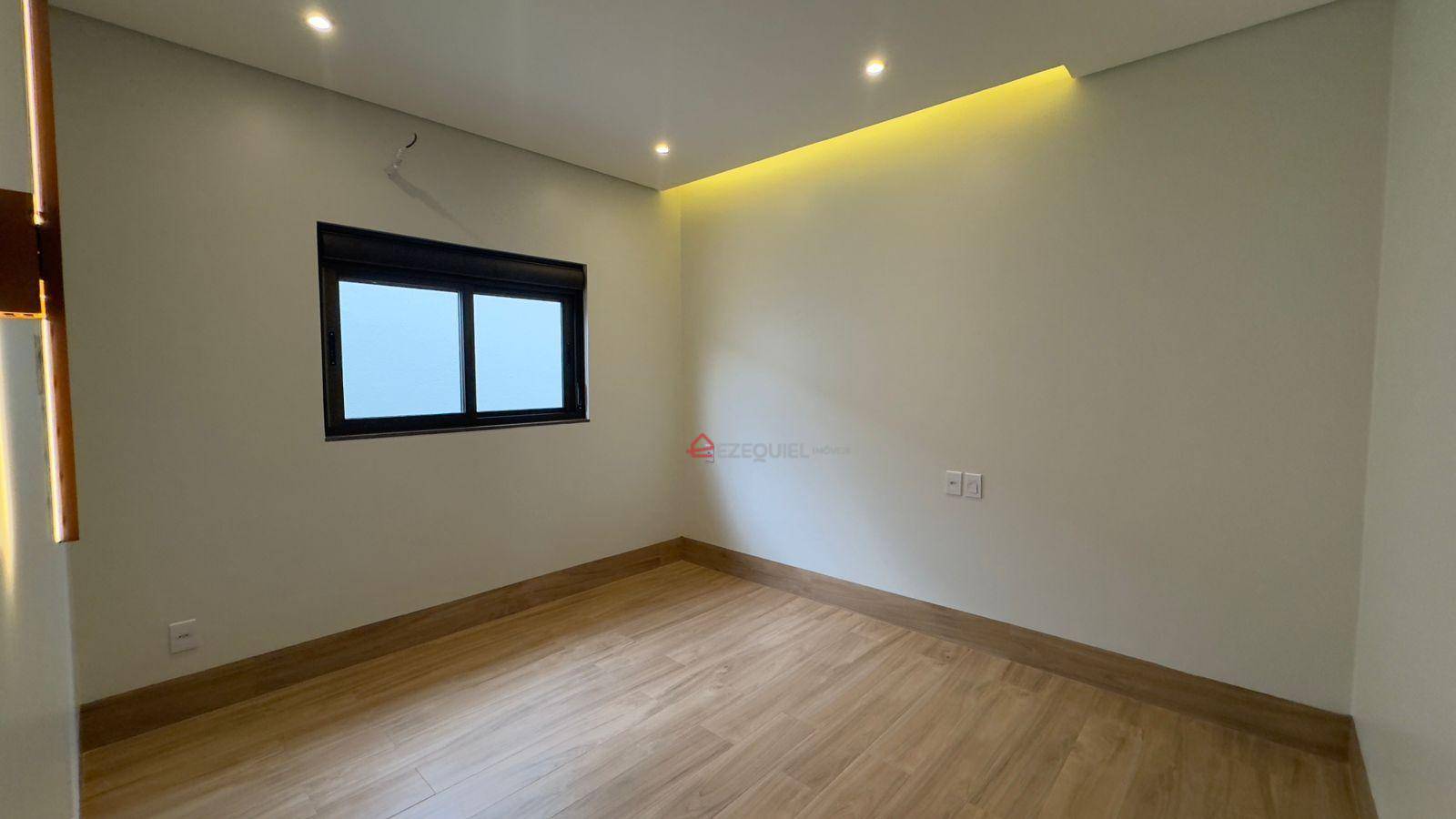 Casa à venda com 3 quartos, 240m² - Foto 7