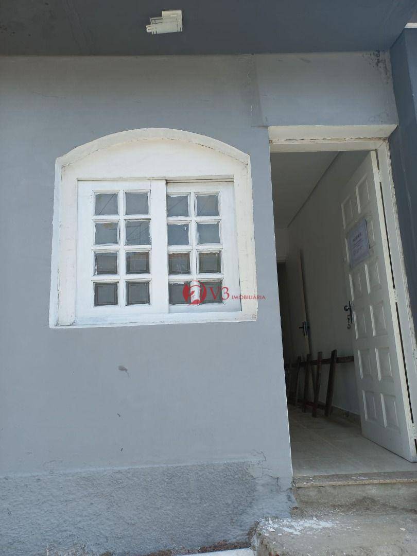 Casa à venda com 2 quartos, 230m² - Foto 25