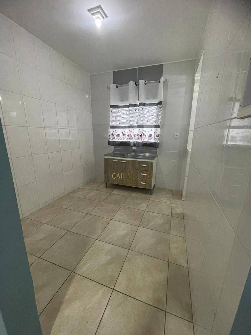 Apartamento para alugar com 2 quartos, 80m² - Foto 4