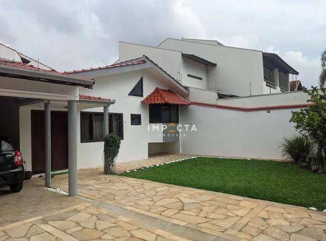 Casa à venda com 4 quartos, 273m² - Foto 2