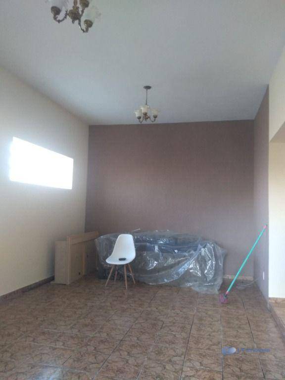 Sobrado à venda com 3 quartos, 280m² - Foto 11