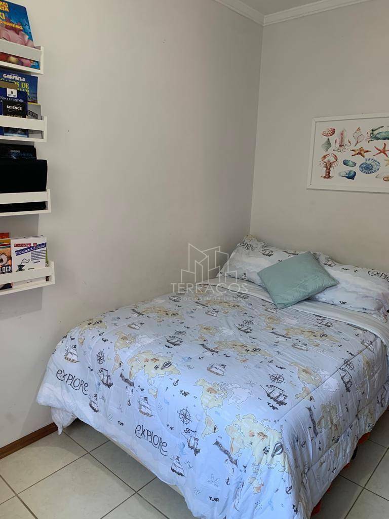 Casa à venda com 3 quartos, 104m² - Foto 18