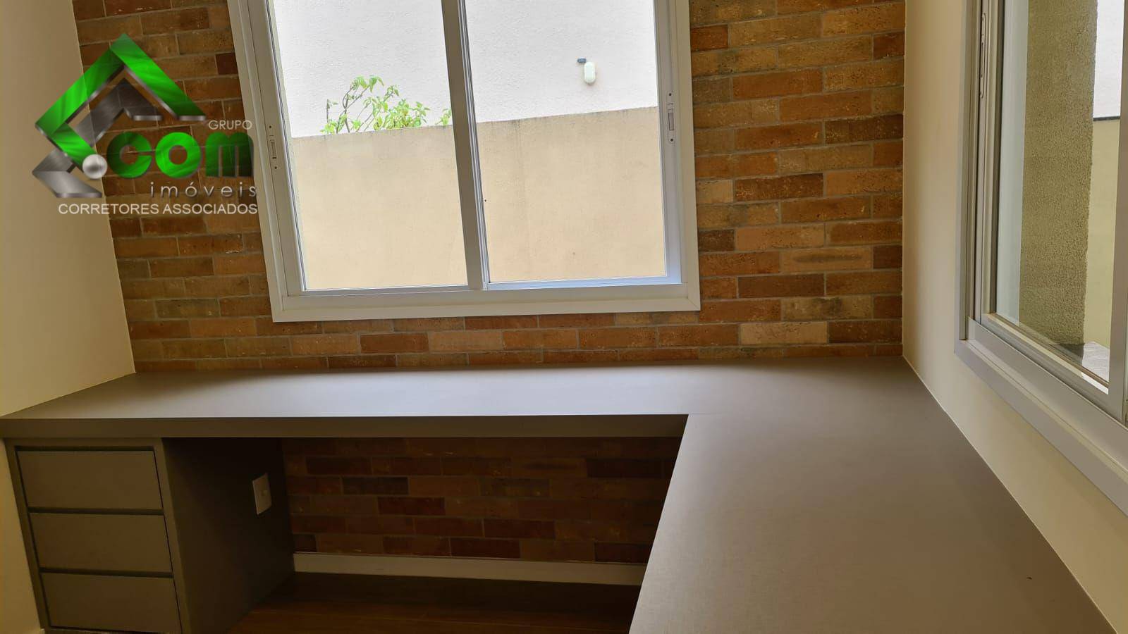 Casa à venda com 3 quartos, 323m² - Foto 14