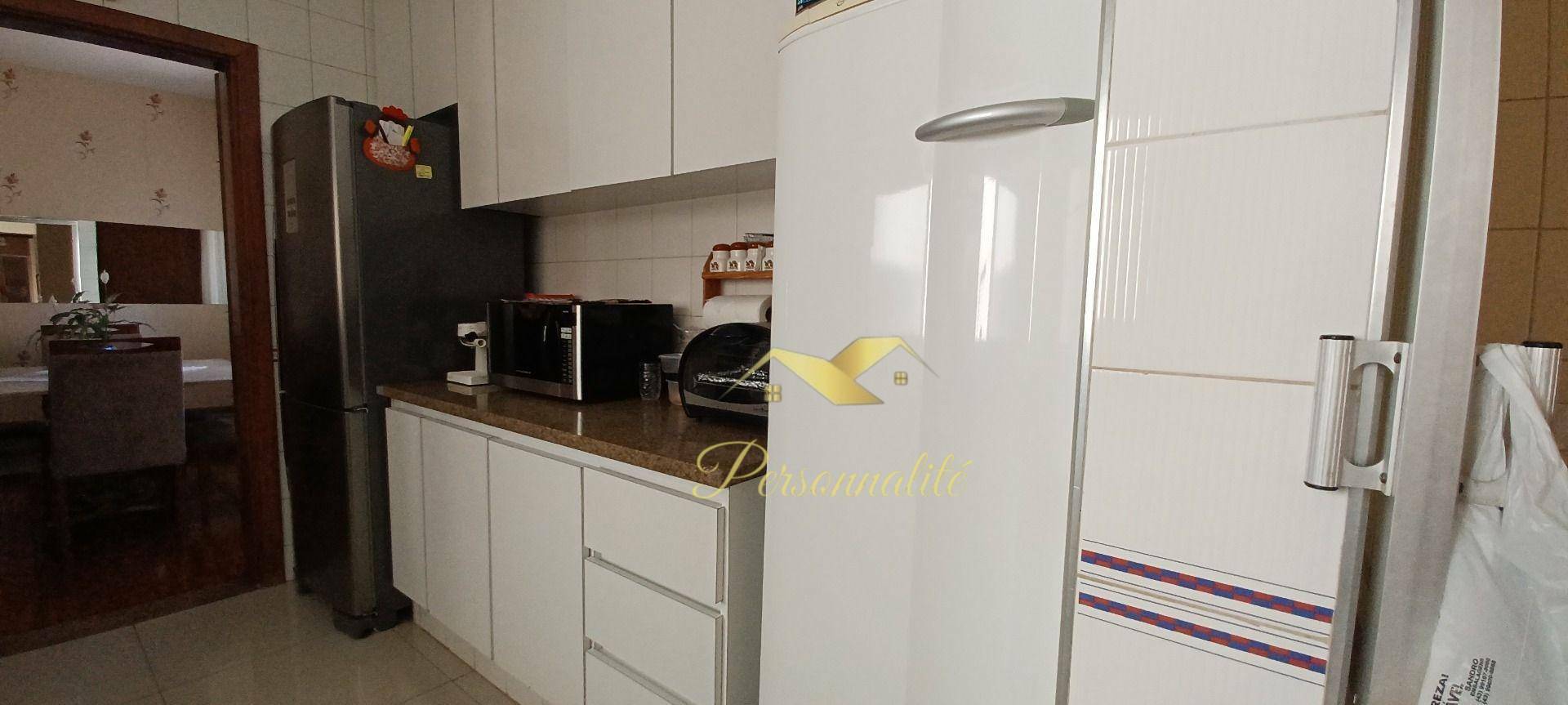 Apartamento à venda com 3 quartos, 228m² - Foto 24