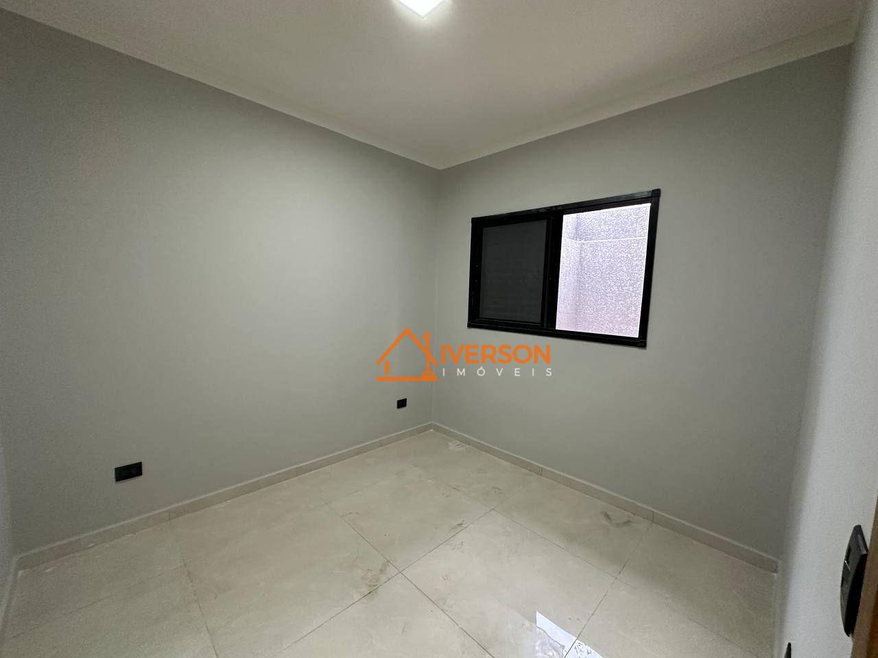 Casa à venda com 3 quartos, 100m² - Foto 14