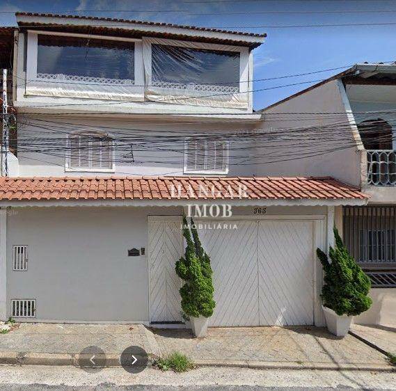 Casa à venda com 3 quartos, 240m² - Foto 1