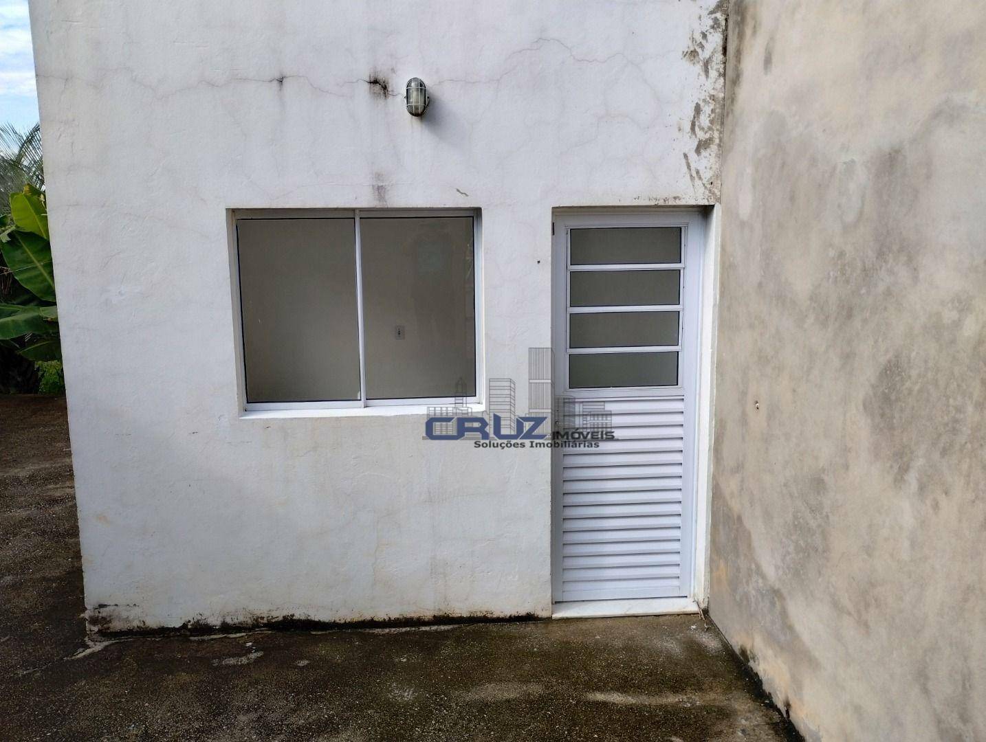 Casa à venda com 1 quarto, 40m² - Foto 1