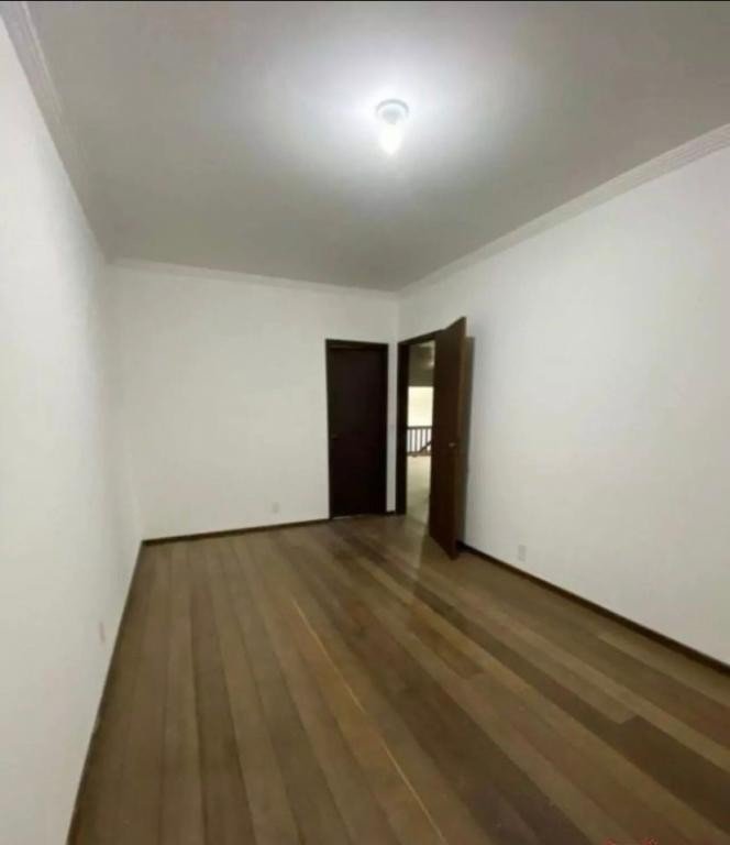 Sobrado à venda com 4 quartos, 195m² - Foto 13