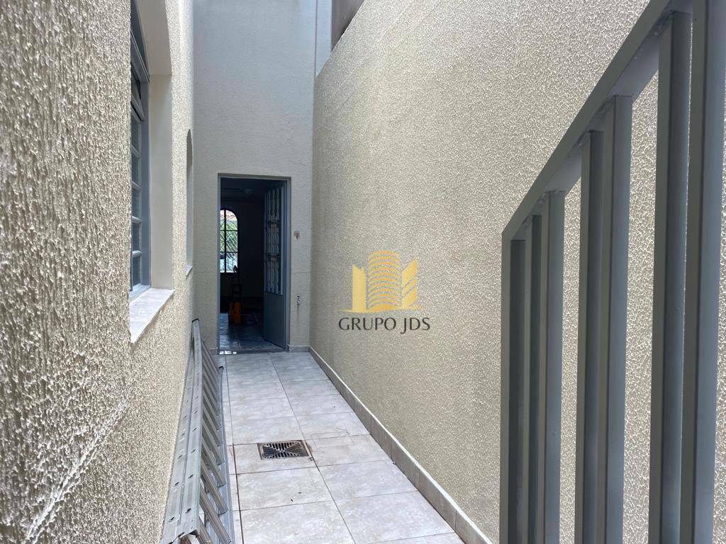 Casa à venda com 3 quartos, 204m² - Foto 21