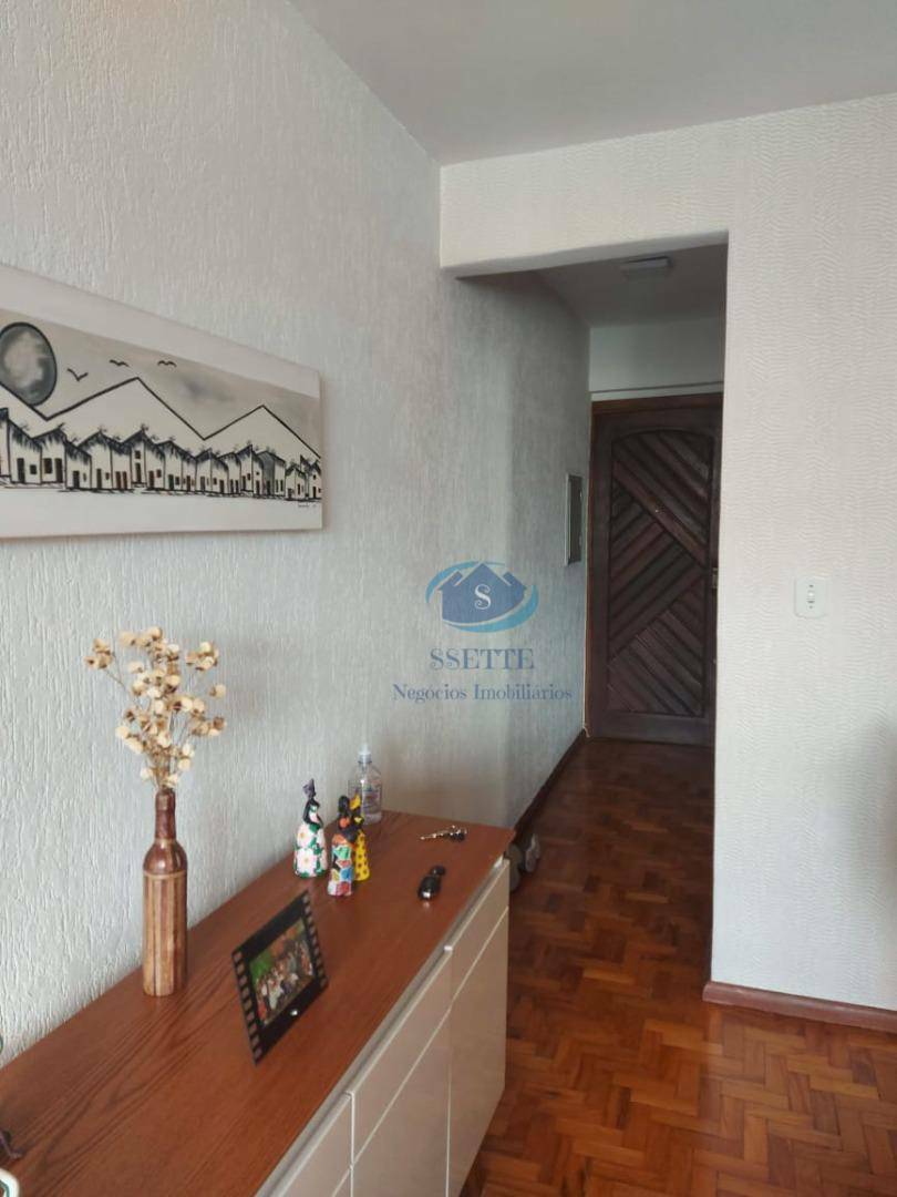 Apartamento à venda com 2 quartos, 70m² - Foto 13