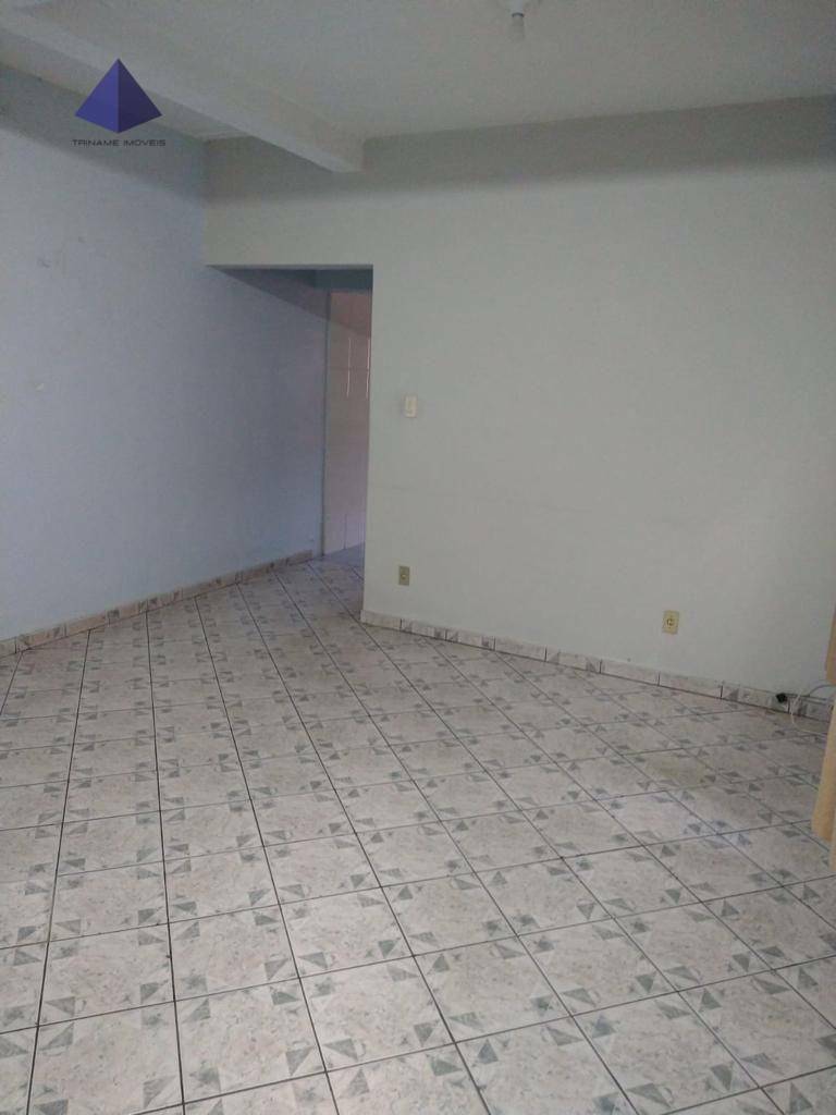 Sobrado à venda com 2 quartos, 211m² - Foto 3