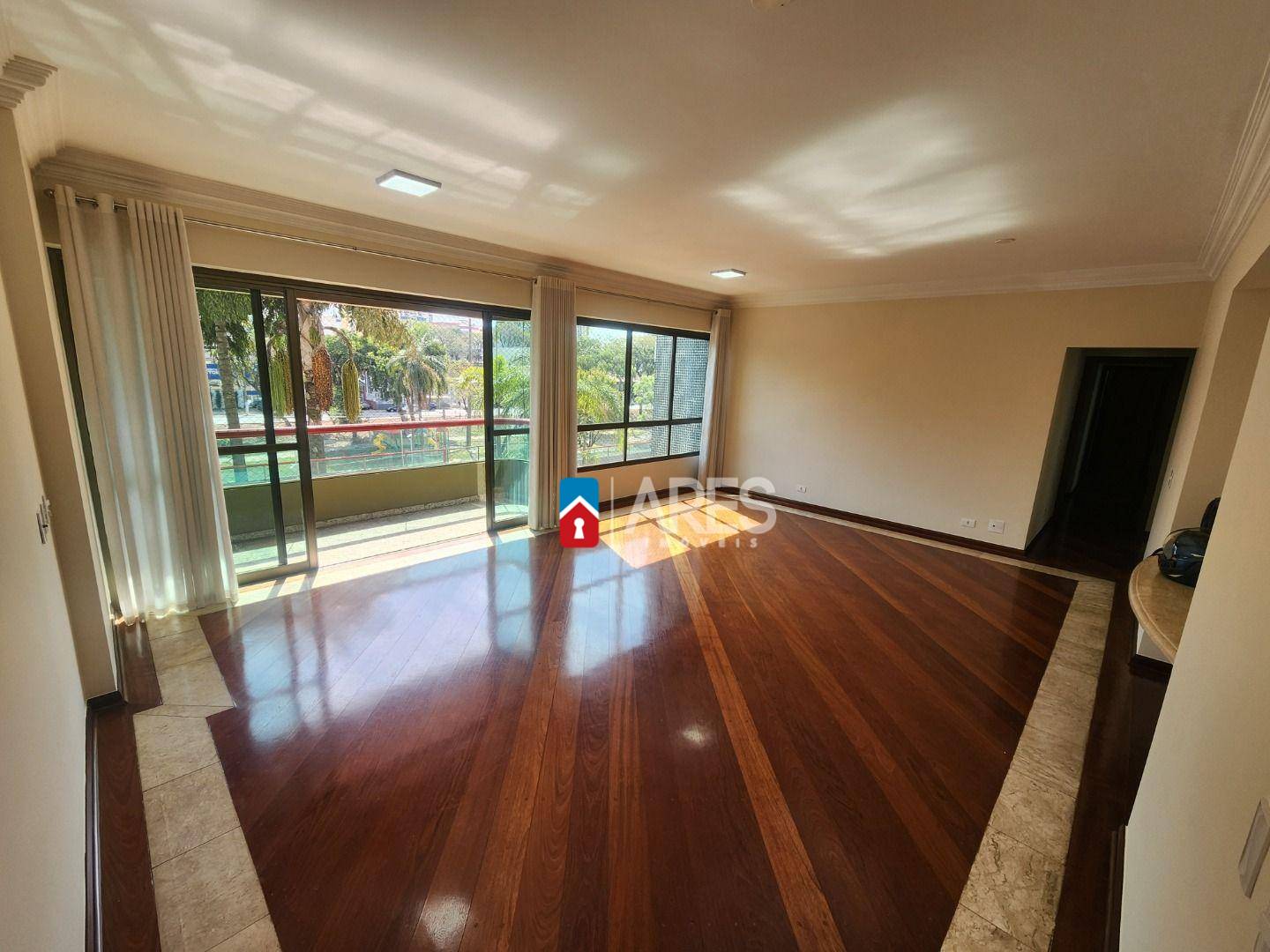 Apartamento, 4 quartos, 150 m² - Foto 1