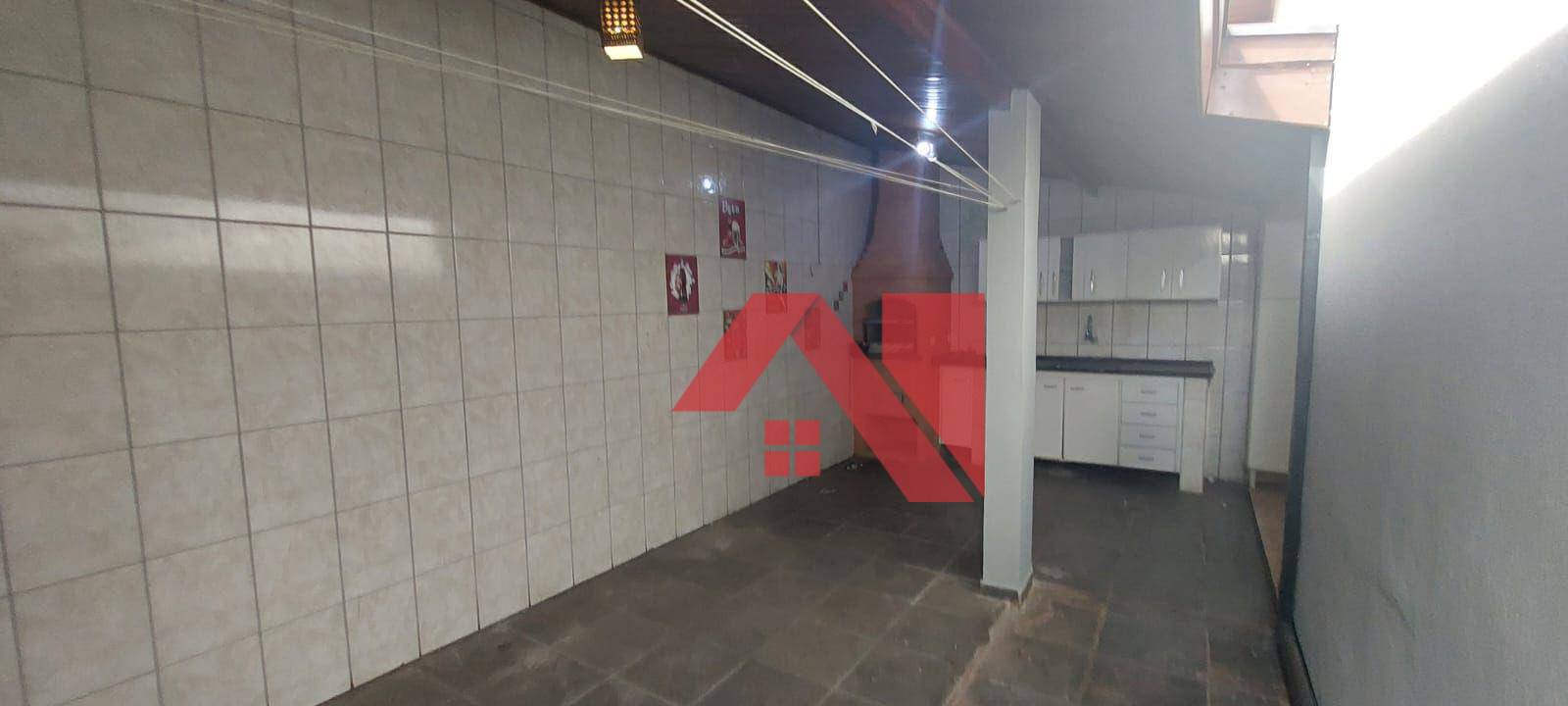 Casa à venda com 2 quartos, 140m² - Foto 10