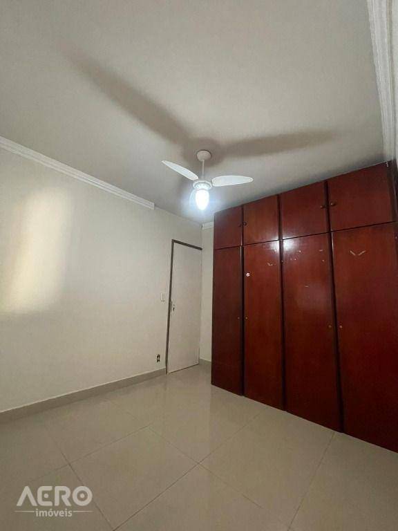 Casa à venda com 3 quartos, 177m² - Foto 10