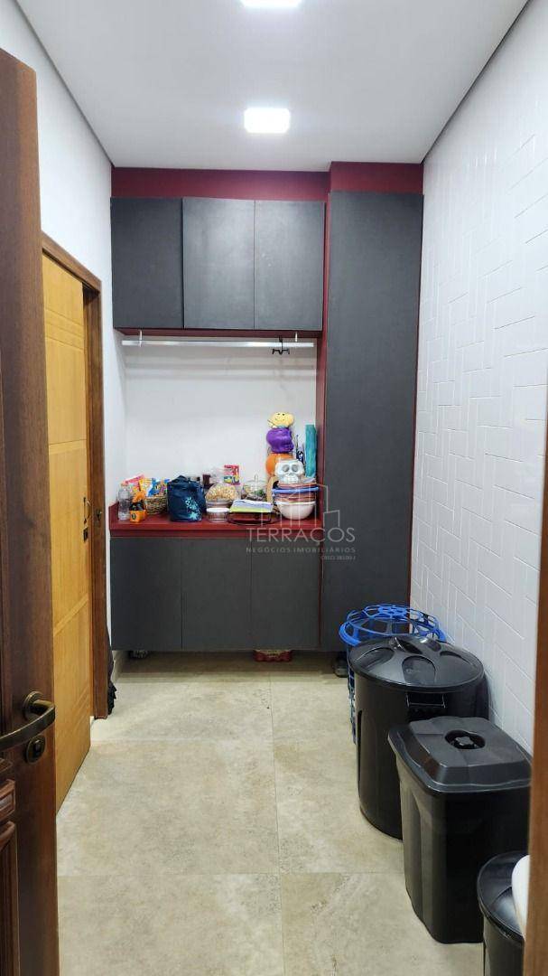 Casa à venda e aluguel com 3 quartos, 250m² - Foto 6