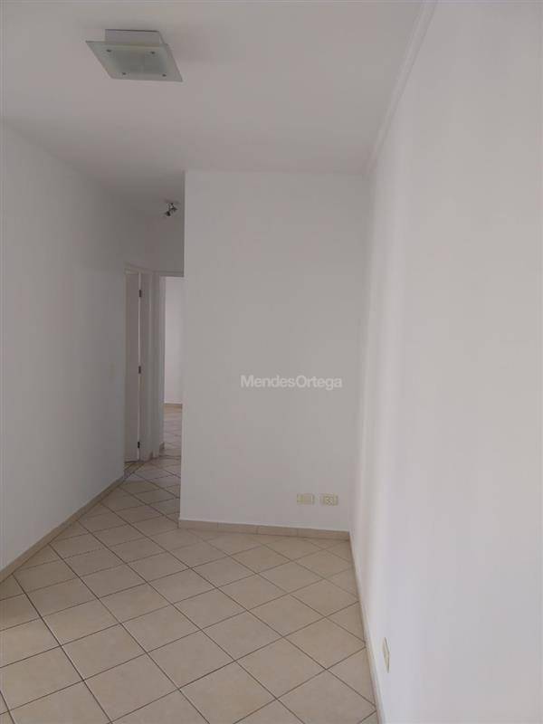 Apartamento para alugar com 2 quartos, 65m² - Foto 6