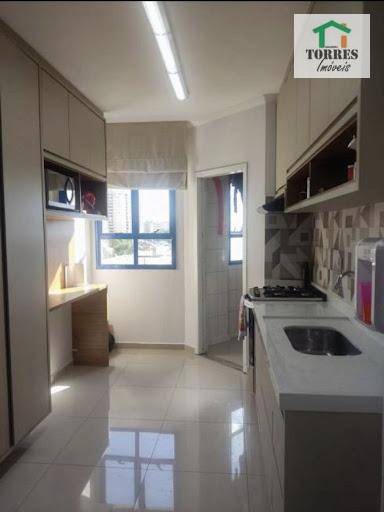 Apartamento à venda com 3 quartos, 85m² - Foto 1