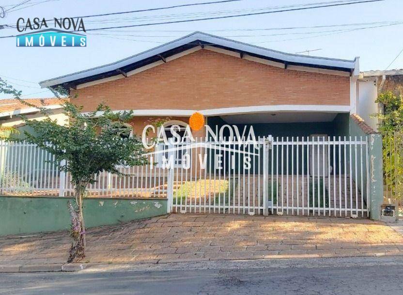 Casa à venda e aluguel com 3 quartos, 267m² - Foto 1