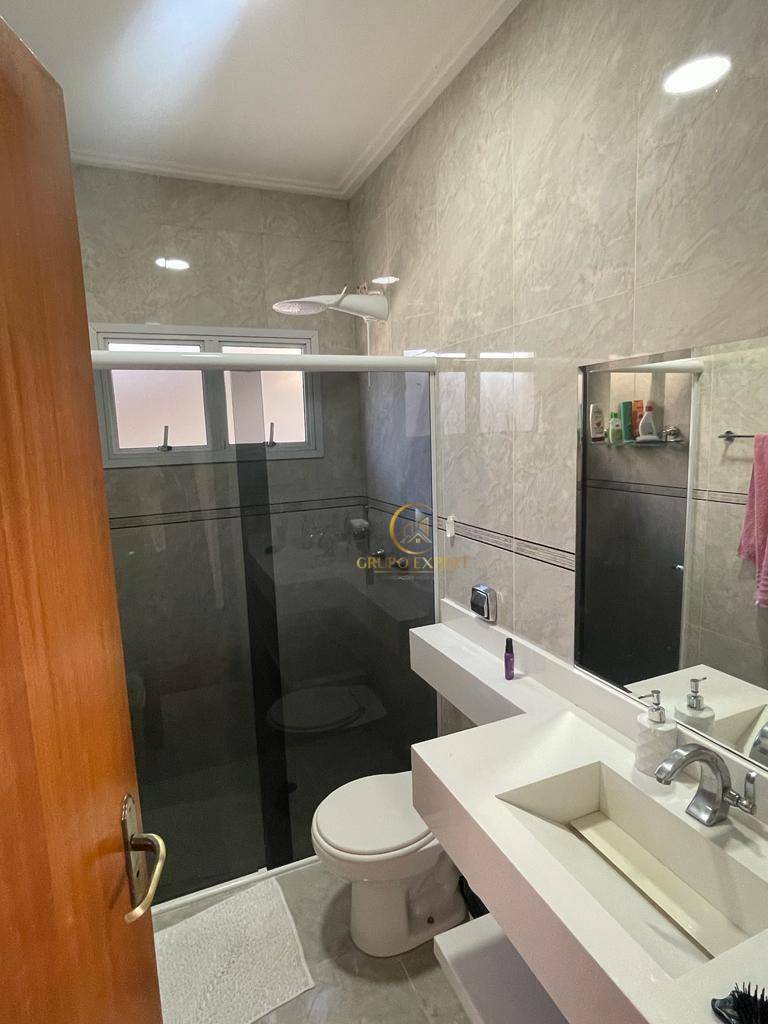 Sobrado à venda com 4 quartos, 300m² - Foto 11