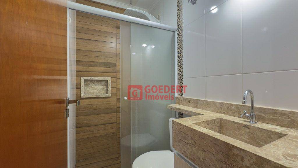 Apartamento para alugar com 2 quartos, 50m² - Foto 20