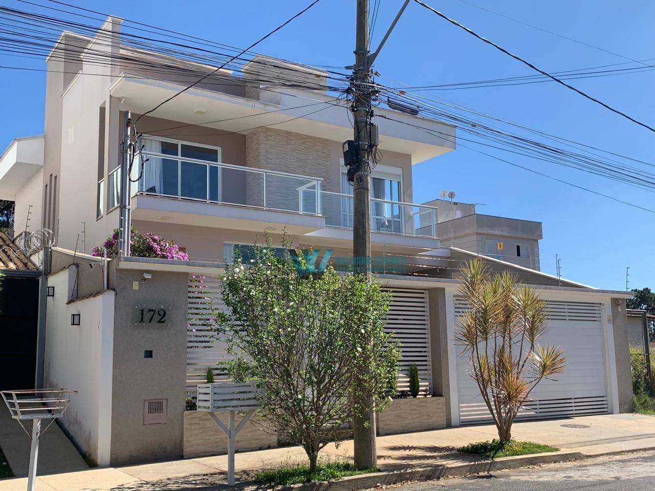 Casa à venda com 4 quartos, 241m² - Foto 3