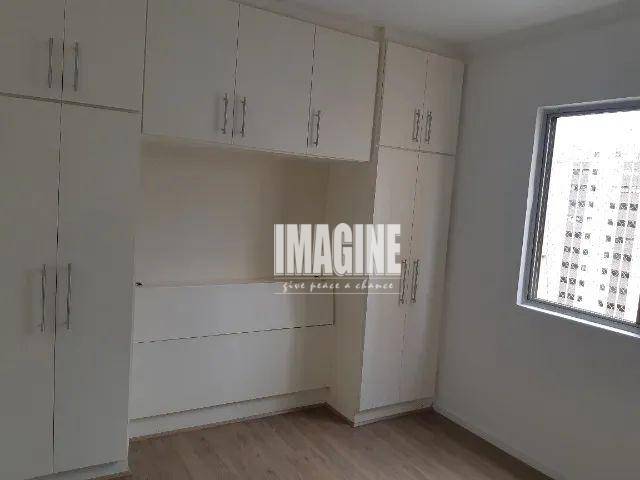 Apartamento à venda com 3 quartos, 90m² - Foto 8