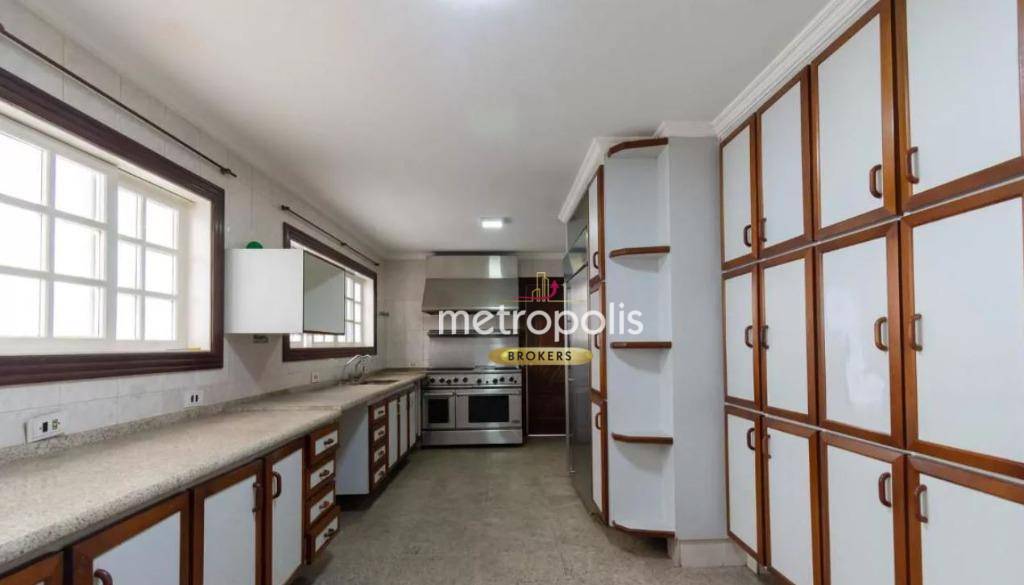 Sobrado à venda e aluguel com 6 quartos, 747m² - Foto 18