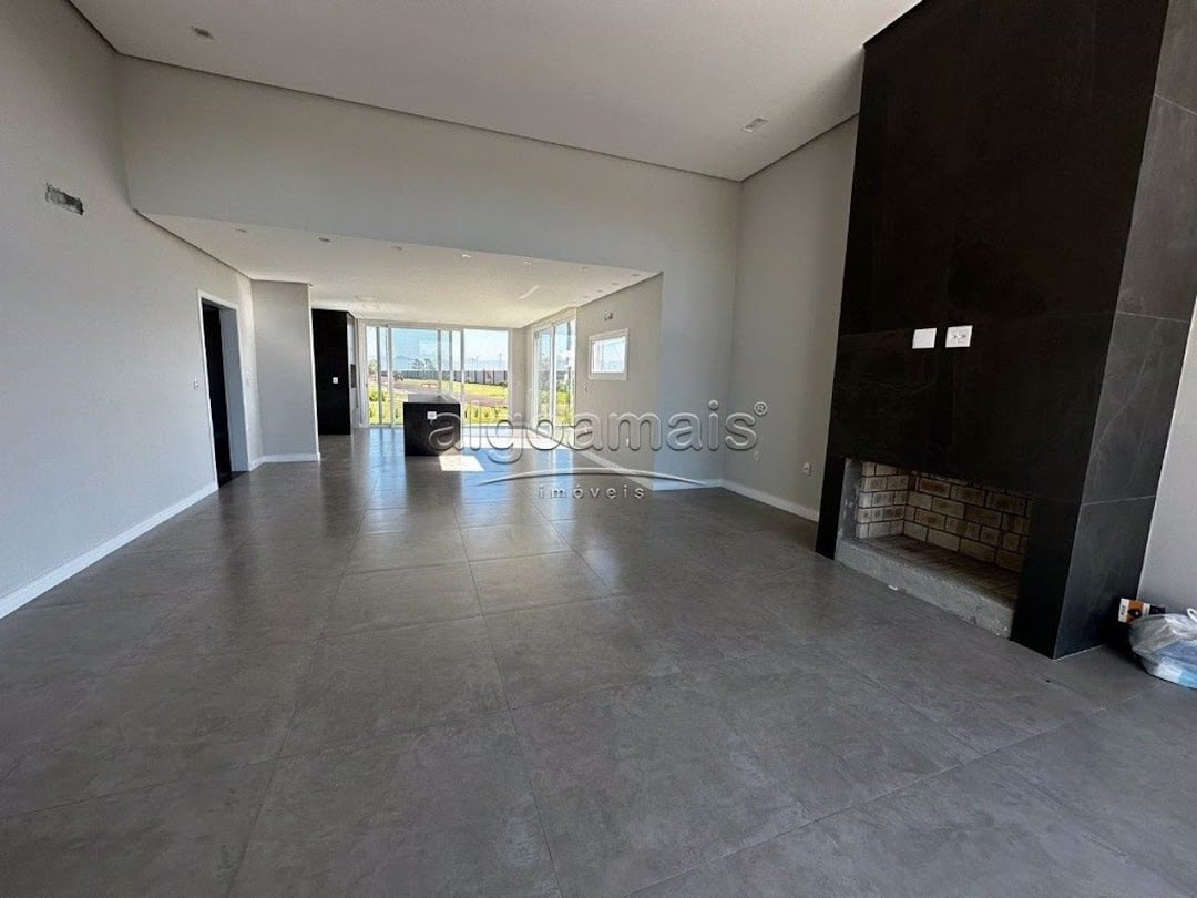 Casa de Condomínio à venda com 4 quartos, 210m² - Foto 9