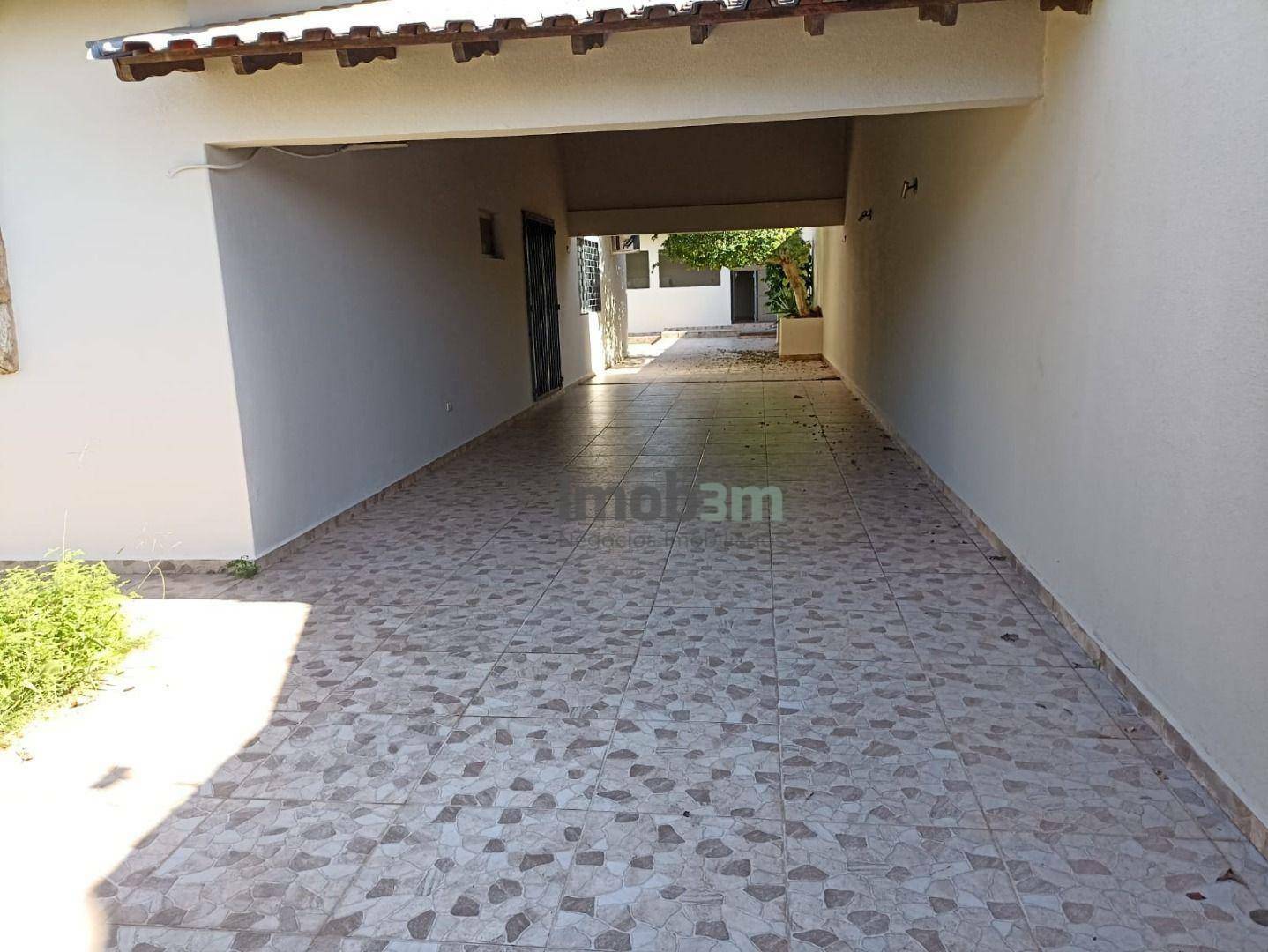 Casa à venda com 3 quartos, 217m² - Foto 8