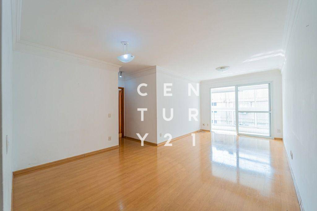 Apartamento à venda com 3 quartos, 113m² - Foto 1