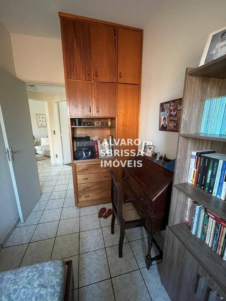 Apartamento à venda com 3 quartos, 97m² - Foto 5