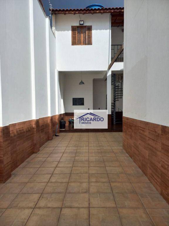 Sobrado à venda com 3 quartos, 452m² - Foto 28