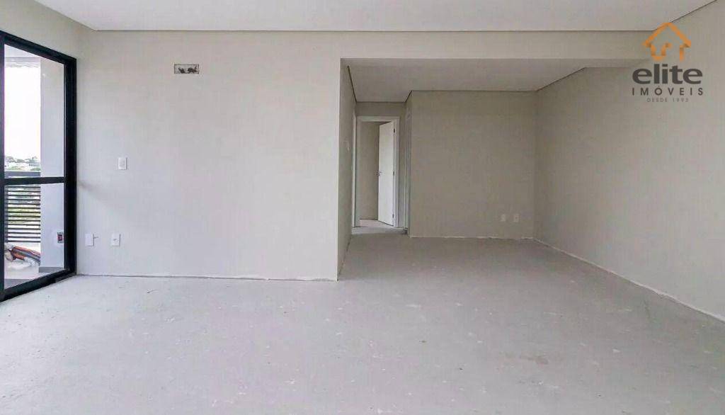 Apartamento à venda com 2 quartos, 70m² - Foto 5