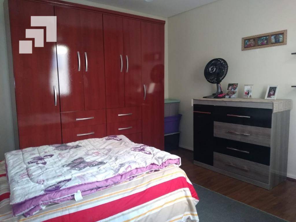 Sobrado à venda com 3 quartos, 180m² - Foto 16