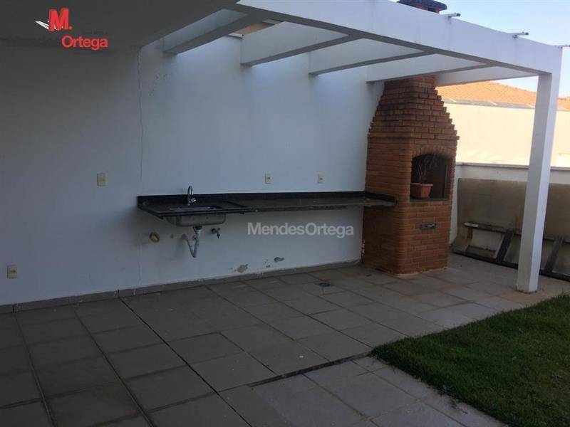 Casa de Condomínio para alugar com 3 quartos, 300m² - Foto 27